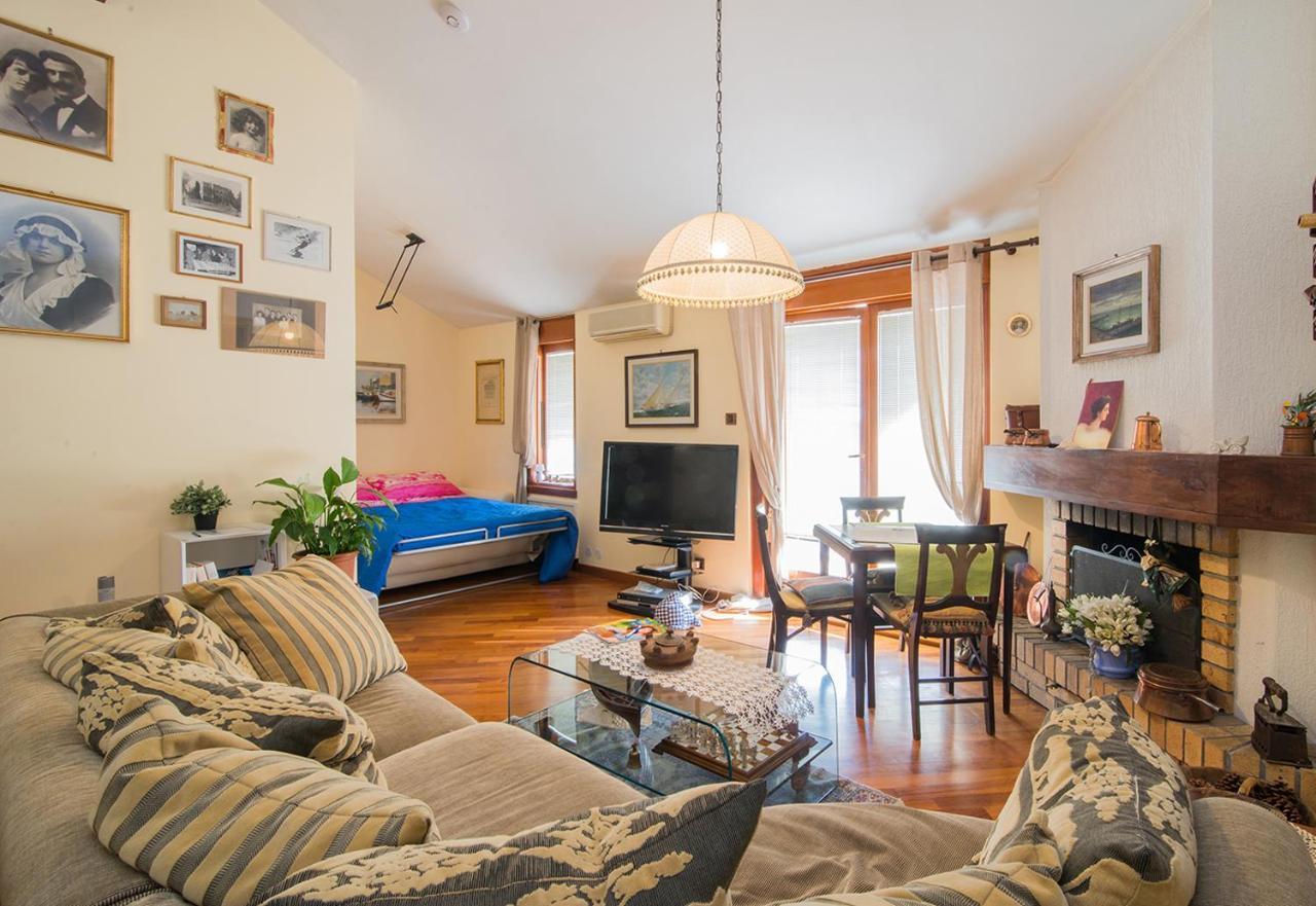 La Mansarda Delle Meraviglie B&B Superior Trieste Bagian luar foto