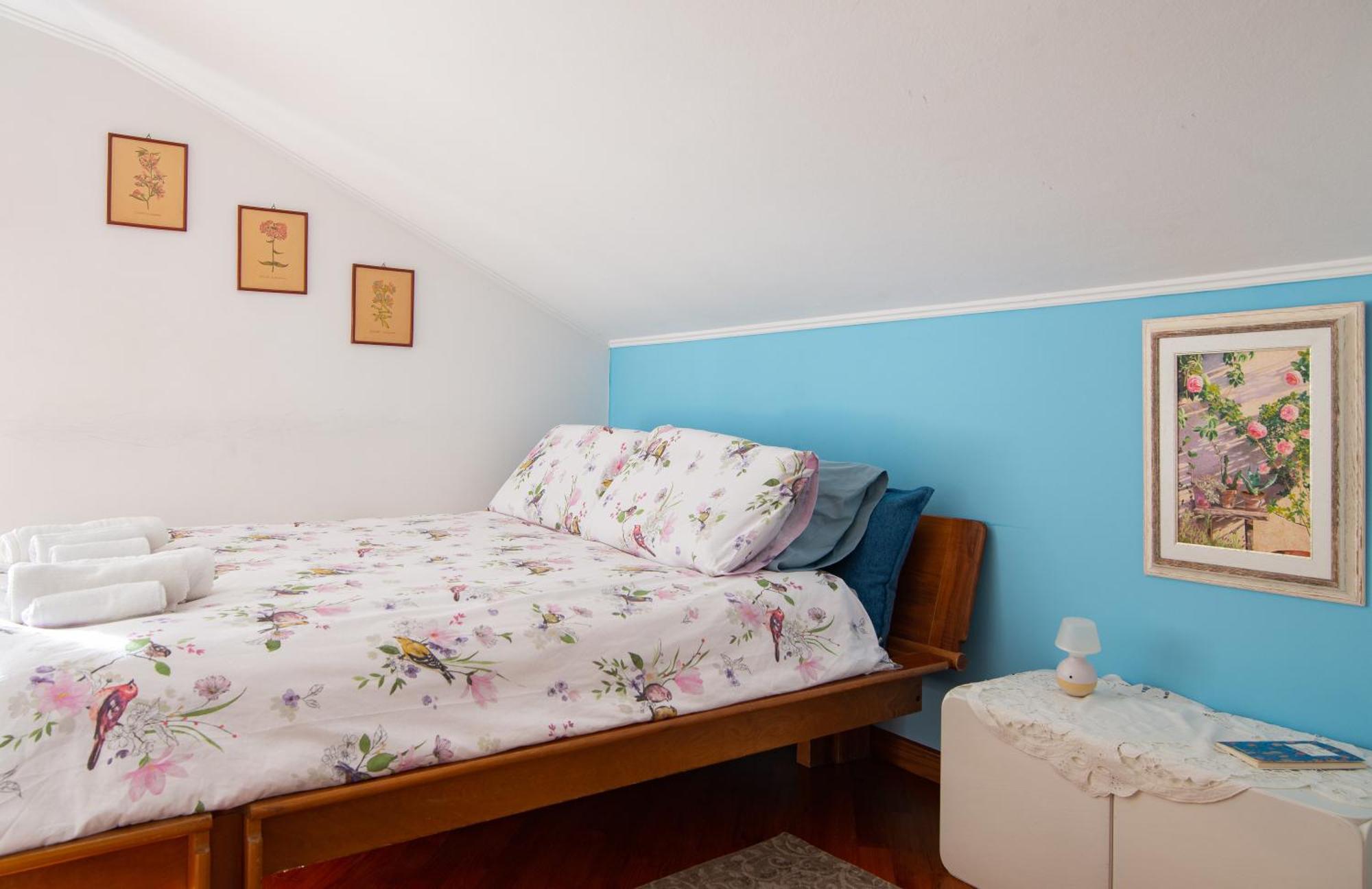 La Mansarda Delle Meraviglie B&B Superior Trieste Bagian luar foto